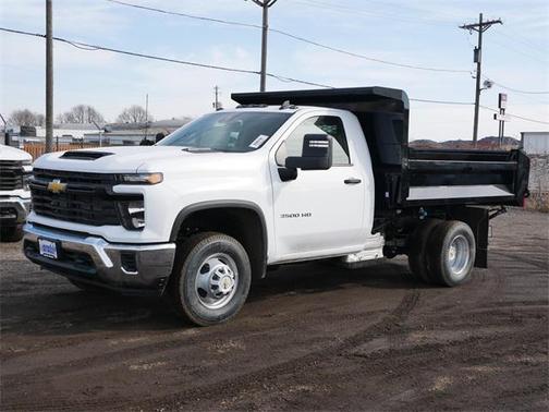 2025 Chevrolet Silverado 3500 WT