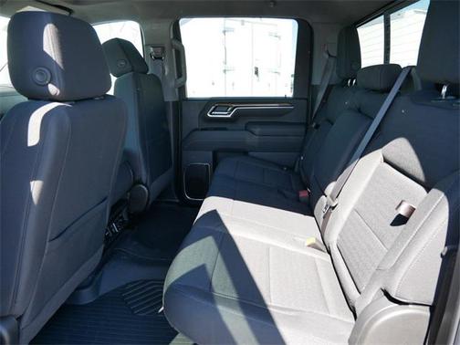 2025 Chevrolet Silverado 3500 LT