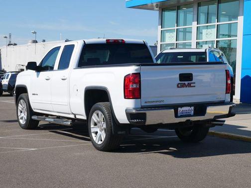 Summit White 2017 GMC Sierra 1500 SLE