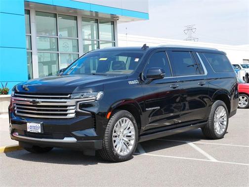 2023 Chevrolet Suburban 4WD High Country