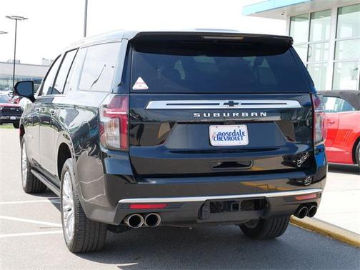 2023 Chevrolet Suburban 4WD High Country