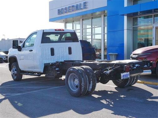 2025 Chevrolet Silverado 3500 WT