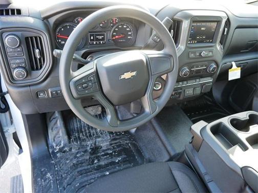 2025 Chevrolet Silverado 3500 WT
