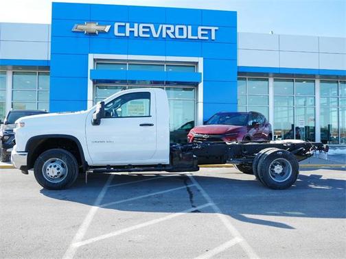 2025 Chevrolet Silverado 3500 WT