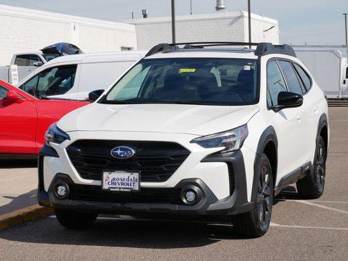 Crystal White Pearl 2024 Subaru Outback Onyx Edition XT