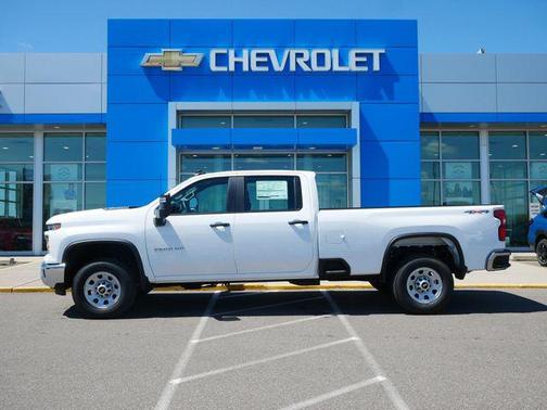 Summit White 2026 Chevrolet Silverado 3500 WT