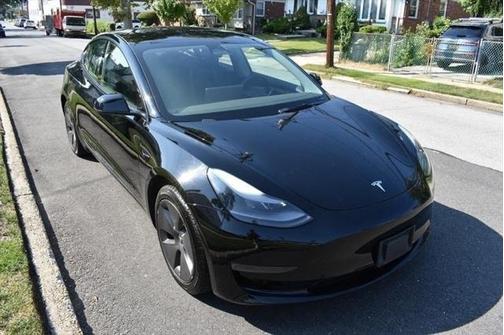 2022 Tesla Model 3 Standard Range
