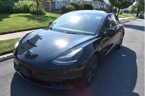 2022 Tesla Model 3 Standard Range