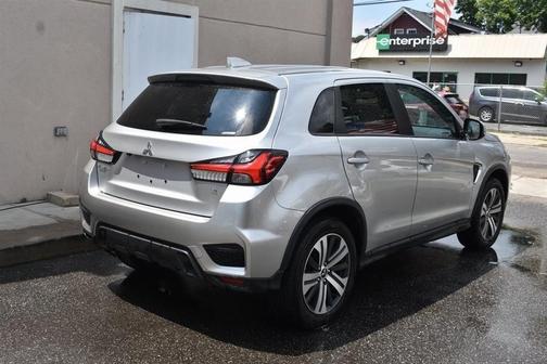 2023 Mitsubishi Outlander Sport SE