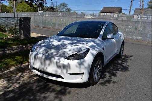 2023 Tesla Model Y Long Range Dual Motor All-Wheel Drive
