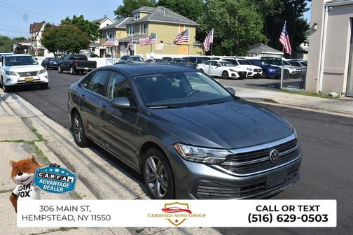 Platinum Gray Metallic 2024 Volkswagen Jetta 1.5T SE