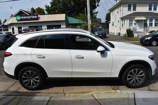 2024 Mercedes-Benz GLC 300 4MATIC