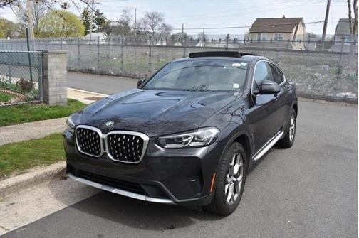 2024 BMW X4 xDrive30i