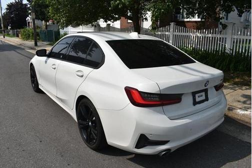 2022 BMW 330 330i