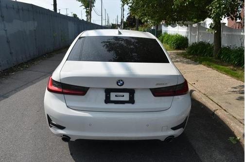 2022 BMW 330 330i