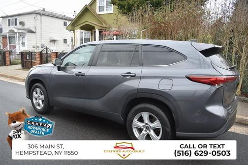 Magnetic Gray Metallic 2025 Toyota Highlander LE