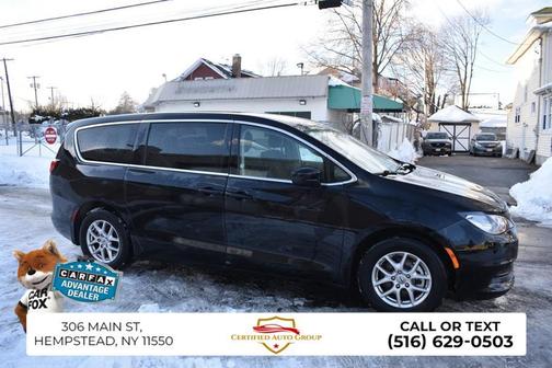 2024 Chrysler Voyager LX