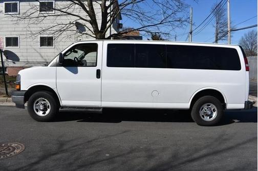 2022 Chevrolet Express 3500 RWD 3500 Extended Wheelbase LS