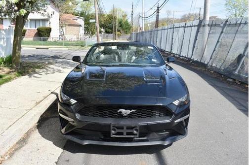 2022 Ford Mustang EcoBoost Premium