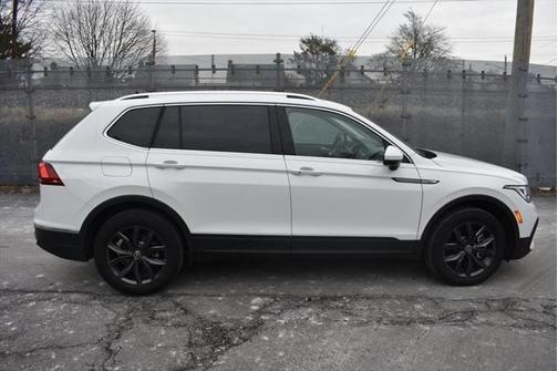 2024 Volkswagen Tiguan 2.0T SE 4MOTION