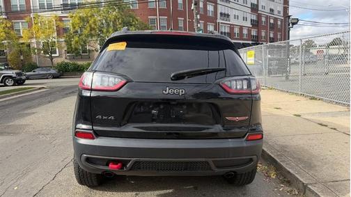 2022 Jeep Cherokee Trailhawk