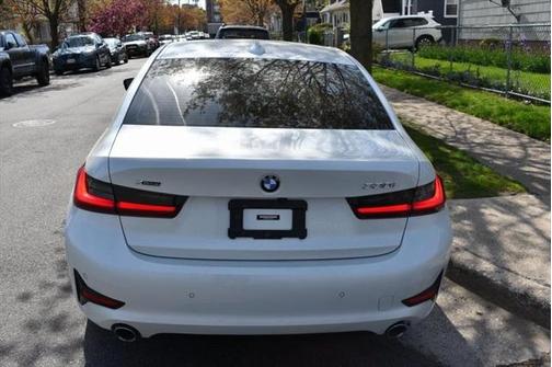 2022 BMW 330 xDrive
