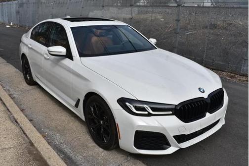 2021 BMW 540 540i
