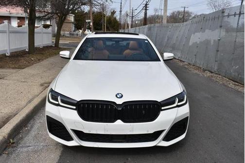 2021 BMW 540 540i