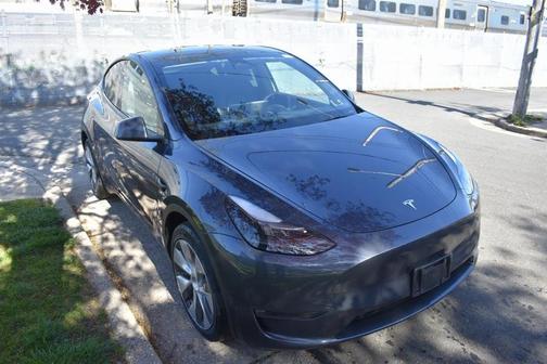 2023 Tesla Model Y Long Range Dual Motor All-Wheel Drive