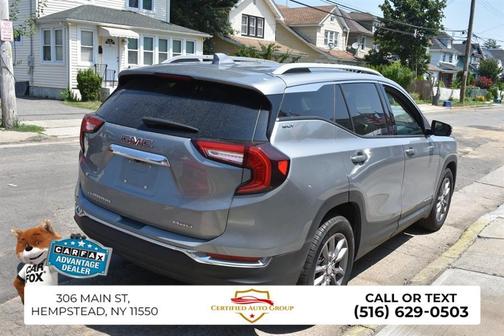 2024 GMC Terrain SLT