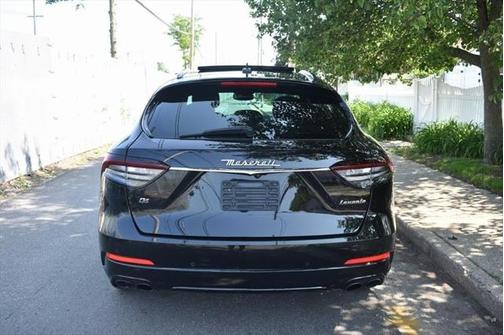 2021 Maserati Levante Base