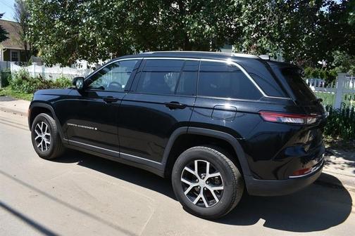 2024 Jeep Grand Cherokee Altitude