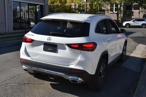 2025 Mercedes-Benz GLA 250 4MATIC