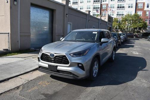 2021 Toyota Highlander Hybrid LE