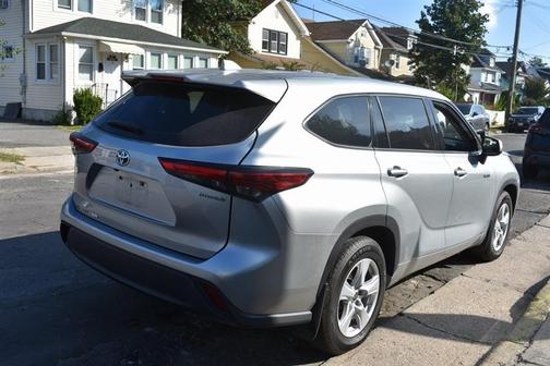 2021 Toyota Highlander Hybrid LE