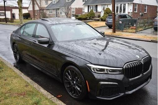 2021 BMW 740 xDrive