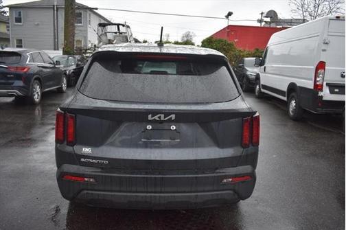 2023 Kia Sorento LX