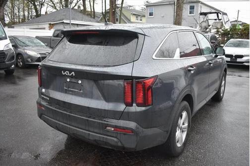 2023 Kia Sorento LX