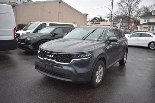 2023 Kia Sorento LX
