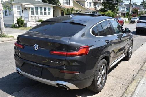 2024 BMW X4 xDrive30i