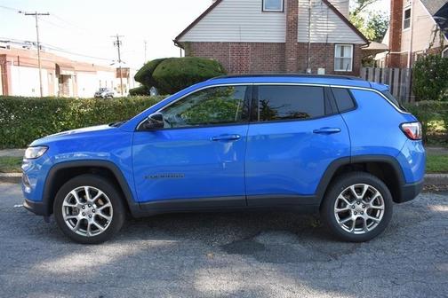 2022 Jeep Compass Latitude
