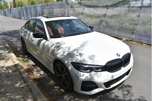 2022 BMW 330 330i