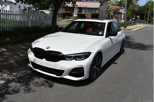 2022 BMW 330 330i