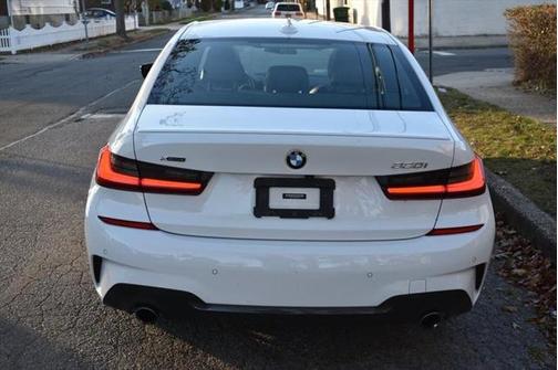2022 BMW 330 xDrive