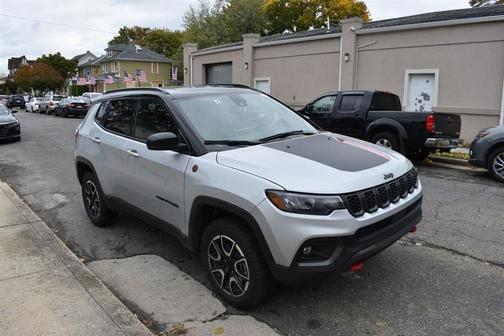 2024 Jeep Compass Trailhawk