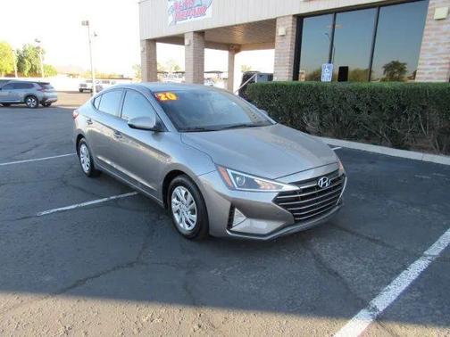 2020 Hyundai ELANTRA SE