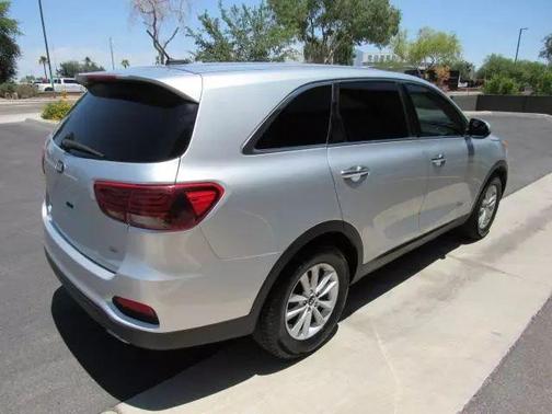 2019 Kia Sorento L