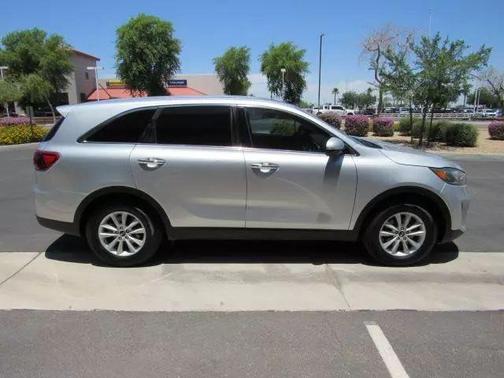 2019 Kia Sorento L