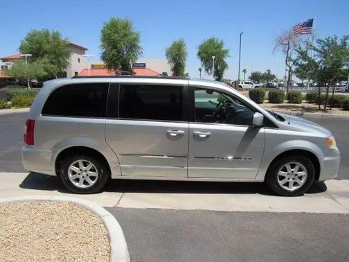 2012 Chrysler Town & Country Touring