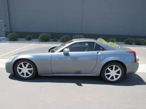 2004 Cadillac XLR Base